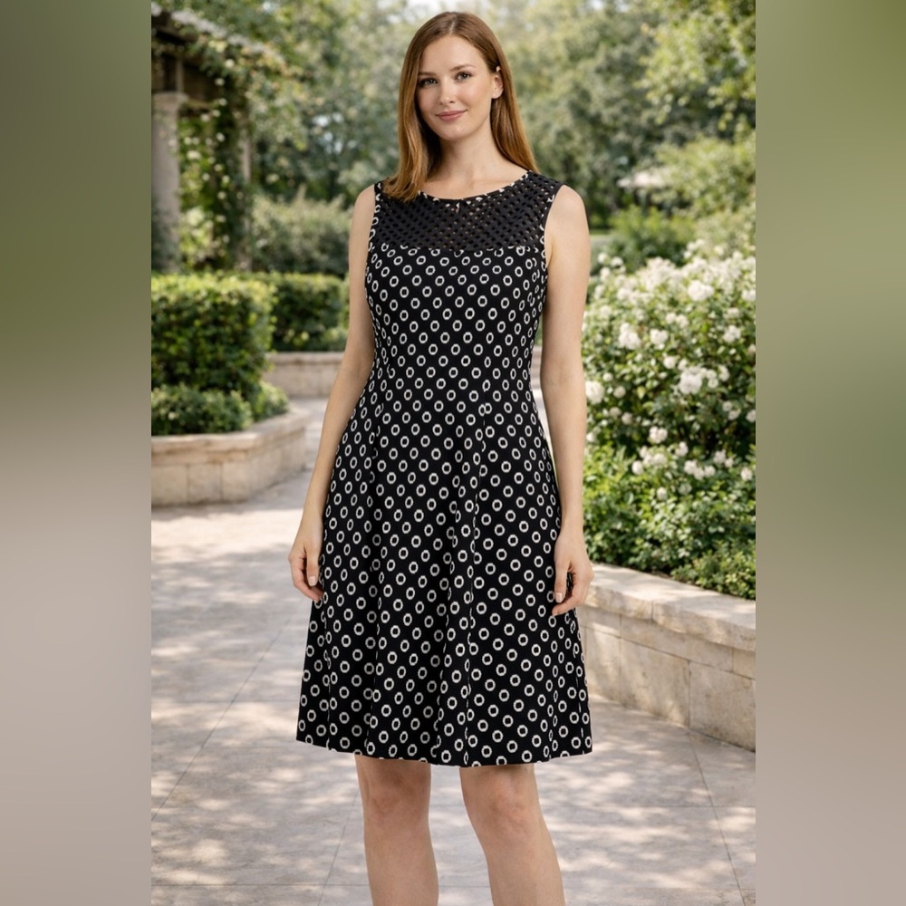 Laura Elegant Black and White Sleeveless Dress